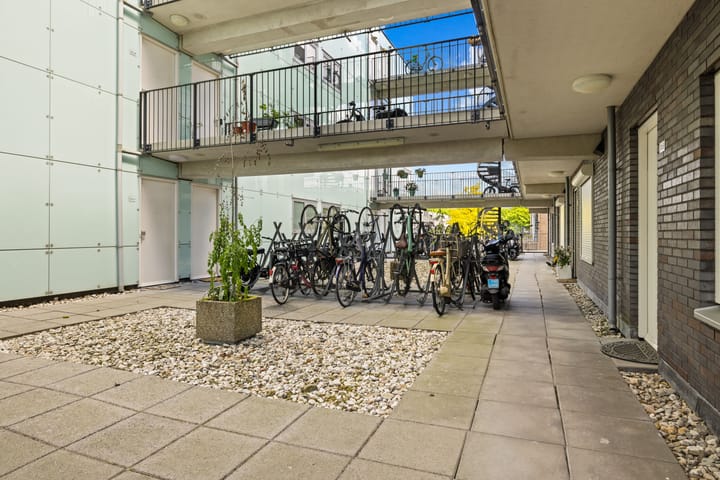 Photo 28 of Osdorper Ban 90-A32