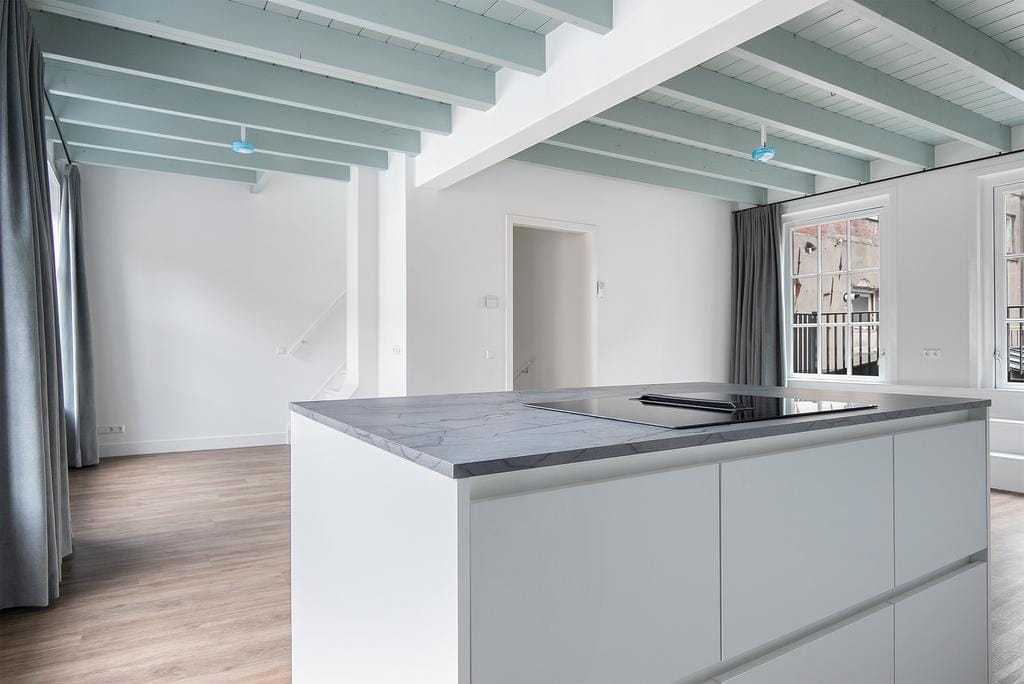 Photo 19 of Lange Koestraat 14-A