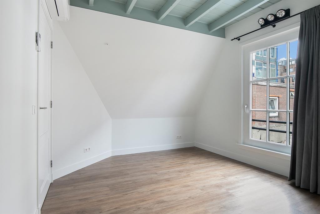 Photo 25 of Lange Koestraat 14-A