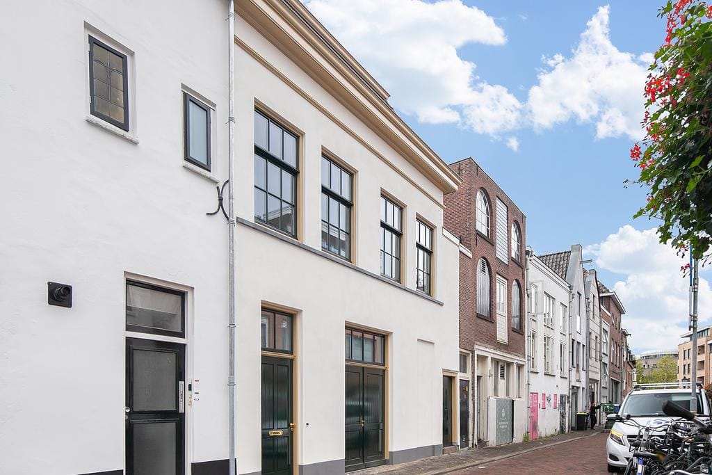 Photo 35 of Lange Koestraat 14-A