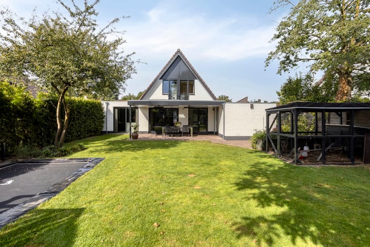 Foto 4 van Bruine Akkers 86