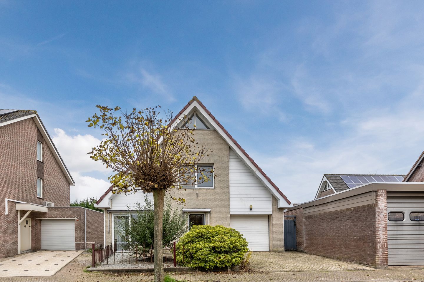 Foto 5 van Pastoor Ermenstraat 1