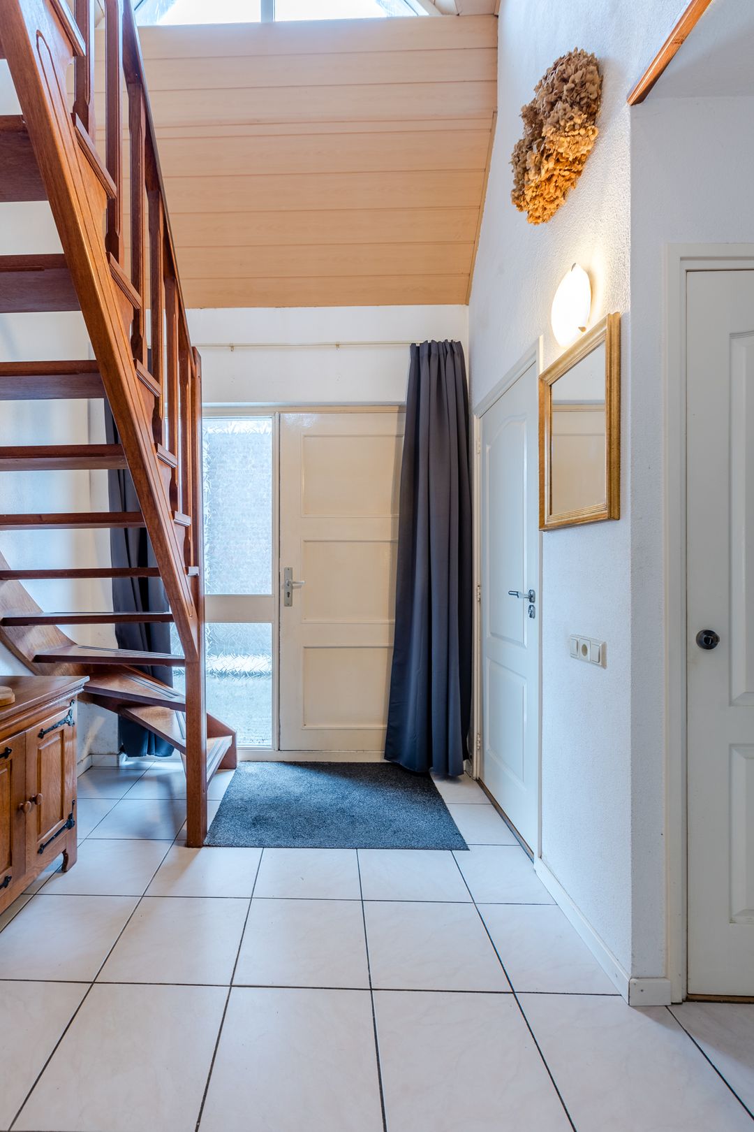 Foto 11 van Pastoor Ermenstraat 1