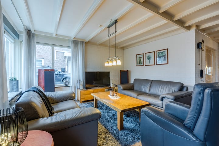 Foto 15 van Pastoor Ermenstraat 1