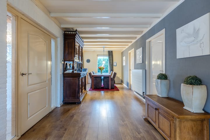 Foto 16 van Pastoor Ermenstraat 1