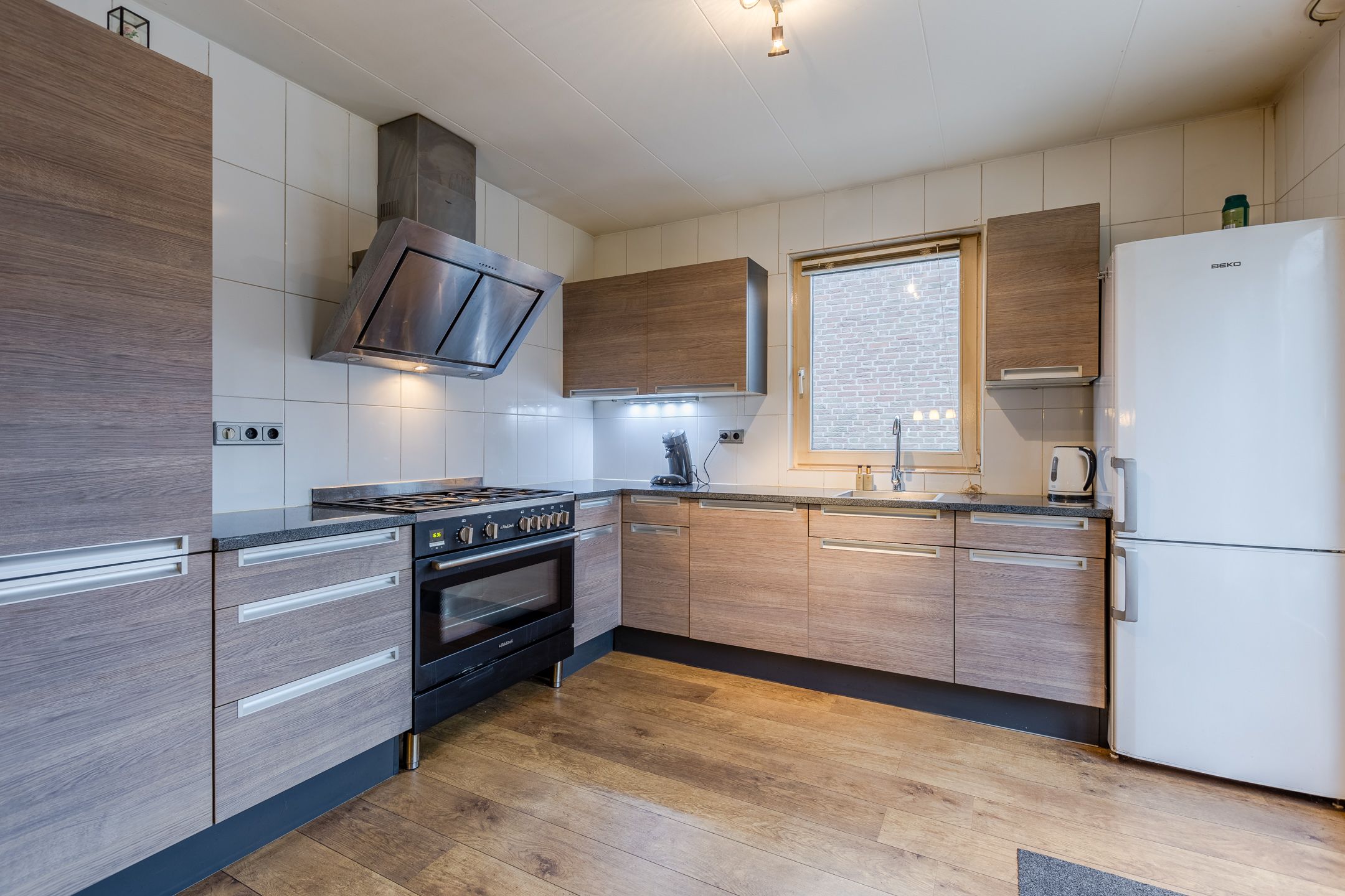 Foto 21 van Pastoor Ermenstraat 1