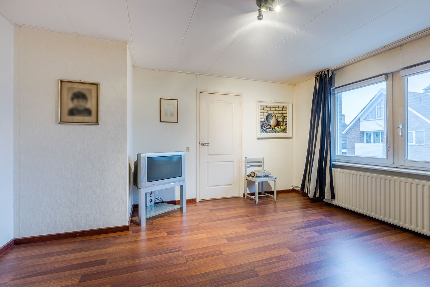 Foto 34 van Pastoor Ermenstraat 1