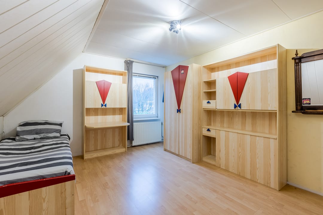 Foto 37 van Pastoor Ermenstraat 1