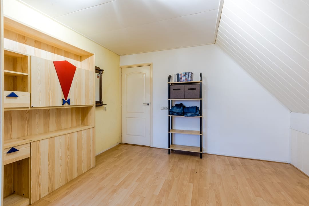 Foto 38 van Pastoor Ermenstraat 1