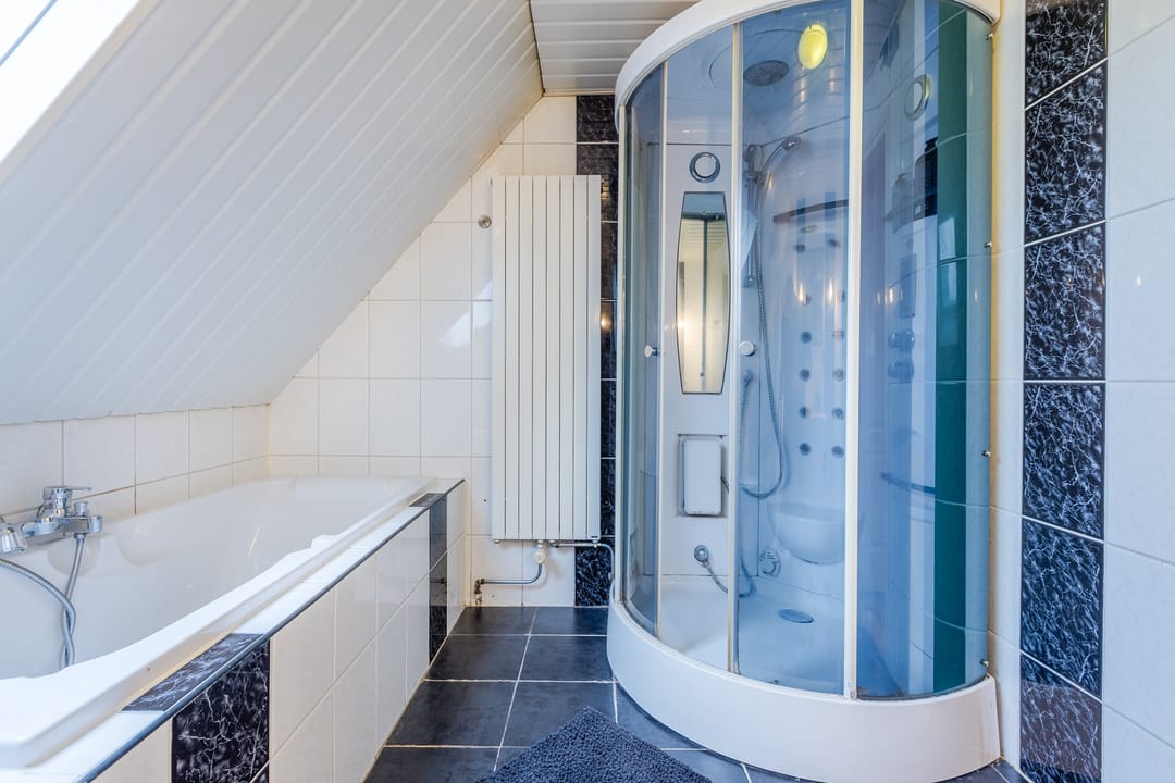 Foto 43 van Pastoor Ermenstraat 1