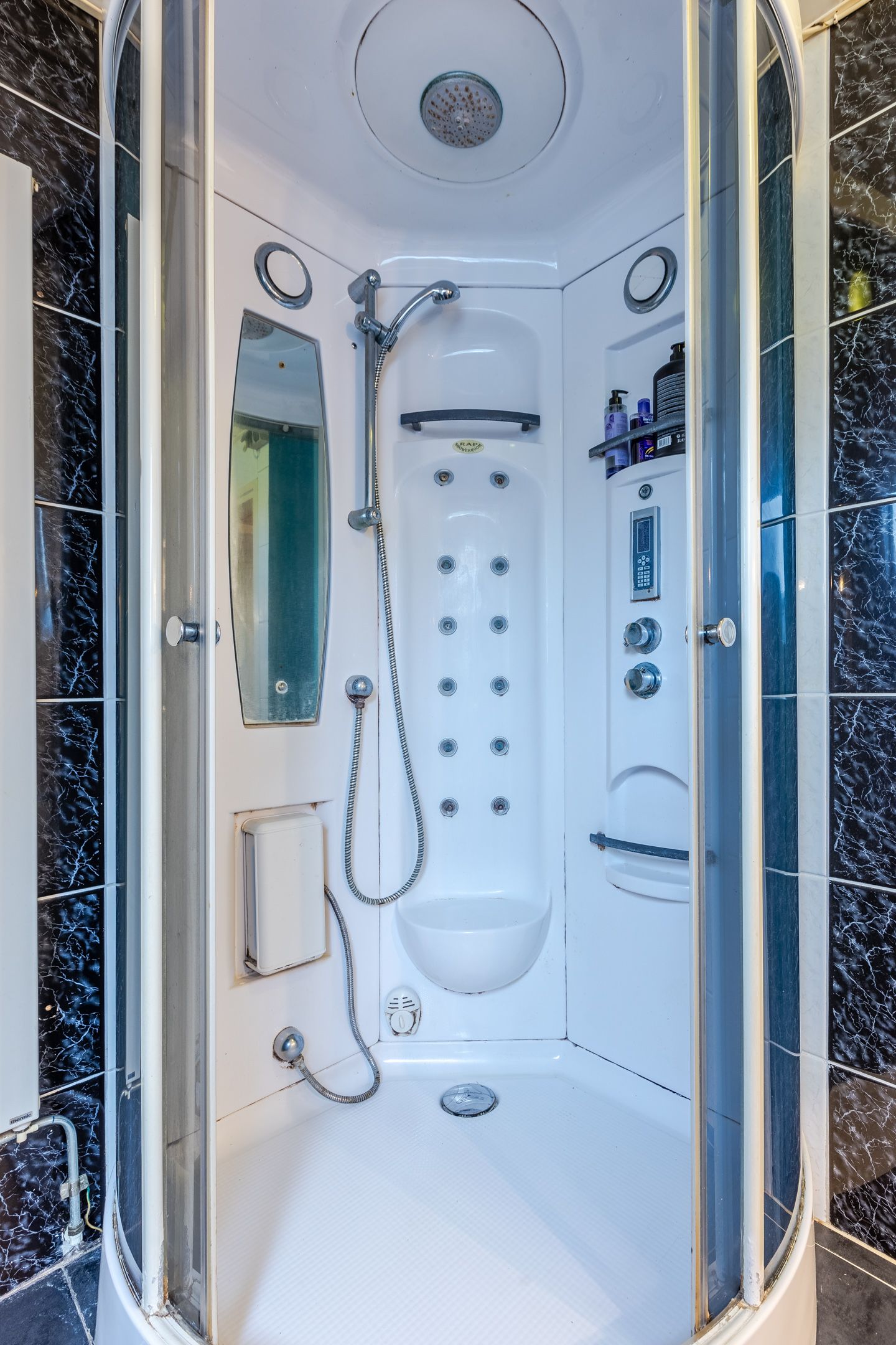 Foto 44 van Pastoor Ermenstraat 1