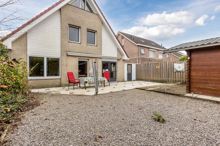 Foto 51 van Pastoor Ermenstraat 1