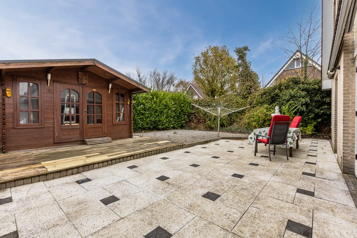 Foto 54 van Pastoor Ermenstraat 1