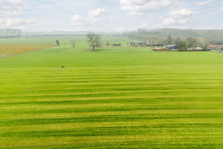 Foto 59 van Pastoor Ermenstraat 1