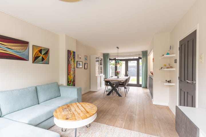 Photo 2 of Van Beyerenstraat 4