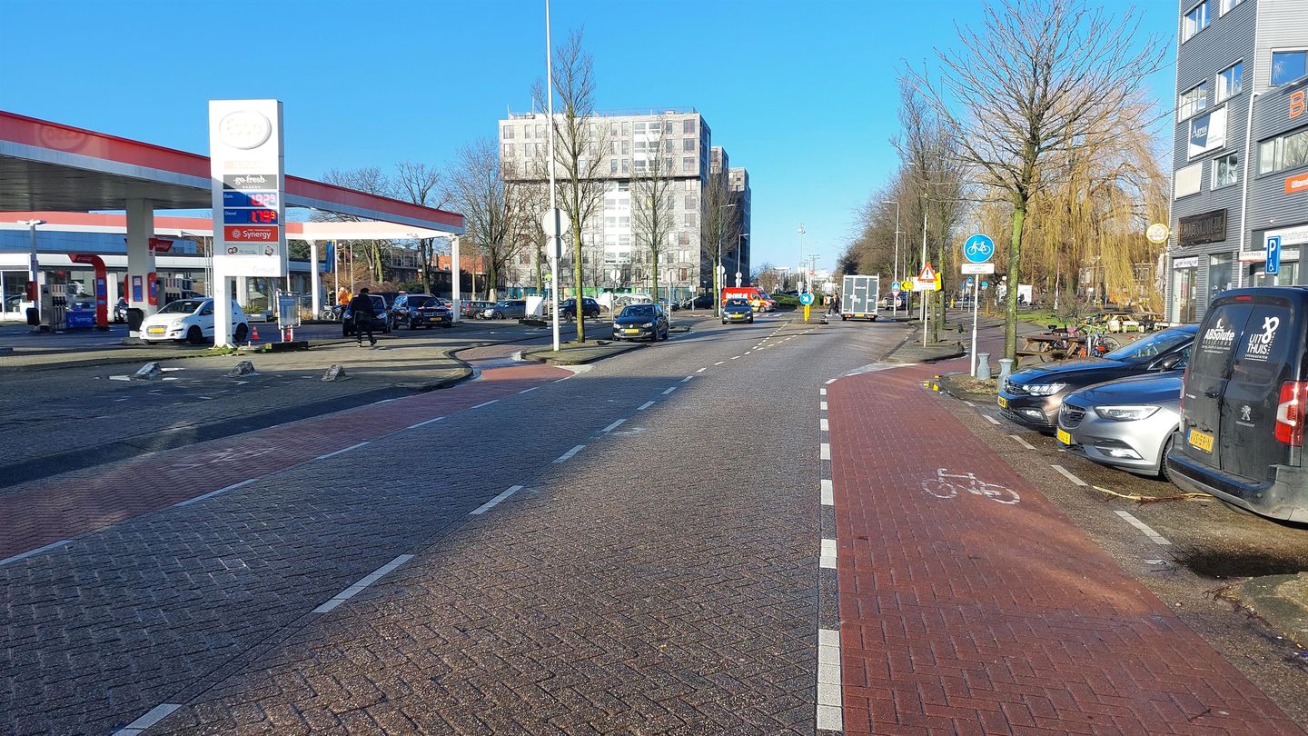 View photo 2 of Johan van Hasseltweg 106-108