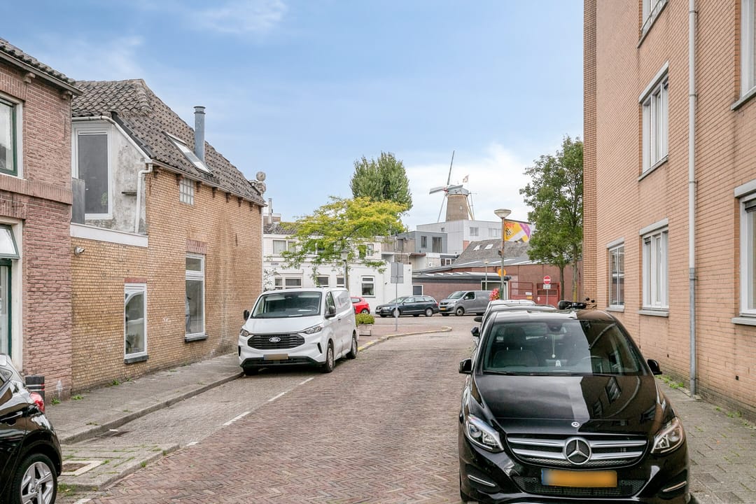 Photo 43 of Den Bommelsestraat 7