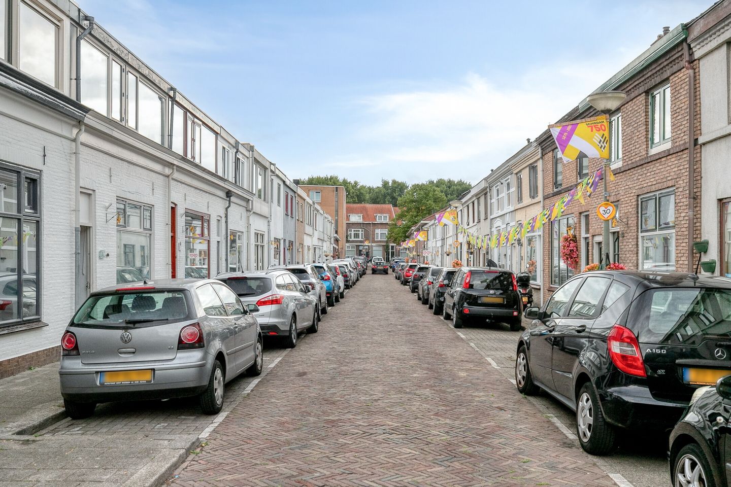 Photo 44 of Den Bommelsestraat 7