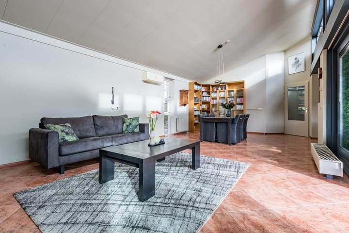 Foto 5 van Outger Jacobszstraat 36