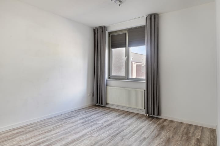 Foto 14 van Julianaplein 16