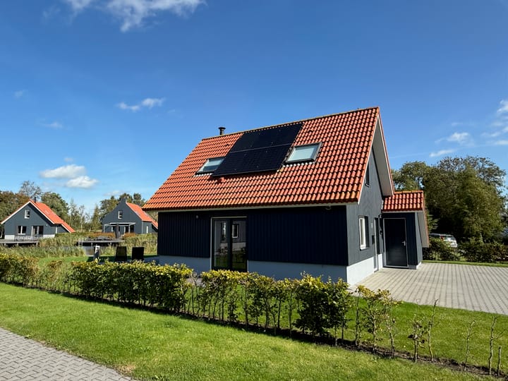 Photo 2 of H.W. Stekelenburgweg 11