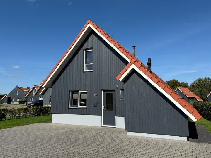 Photo 9 of H.W. Stekelenburgweg 11