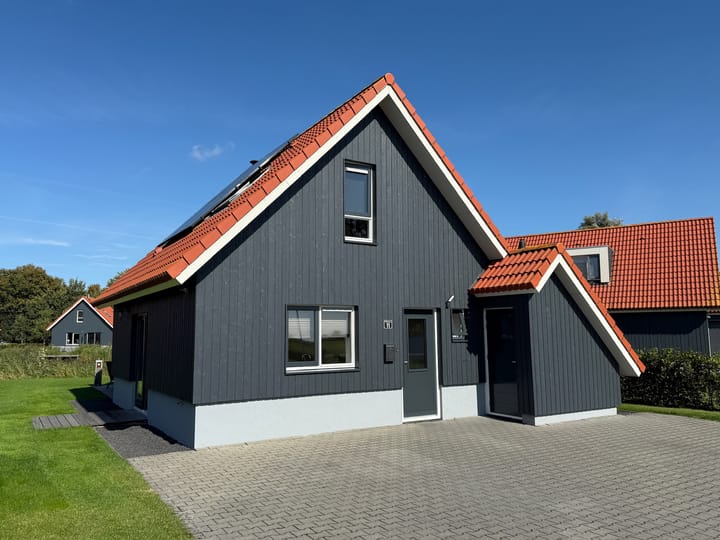 Photo 11 of H.W. Stekelenburgweg 11