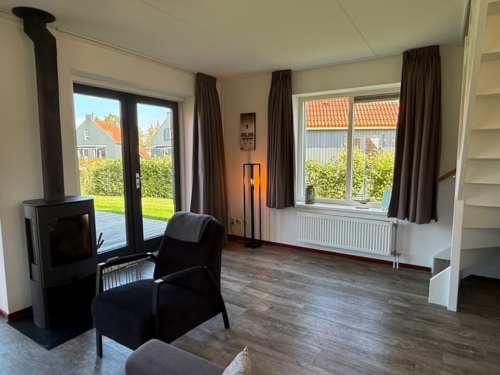 Photo 23 of H.W. Stekelenburgweg 11