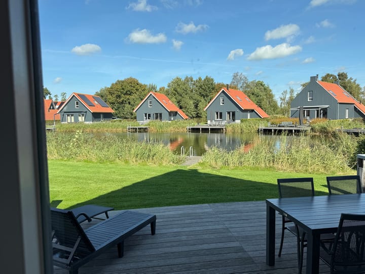 Photo 33 of H.W. Stekelenburgweg 11