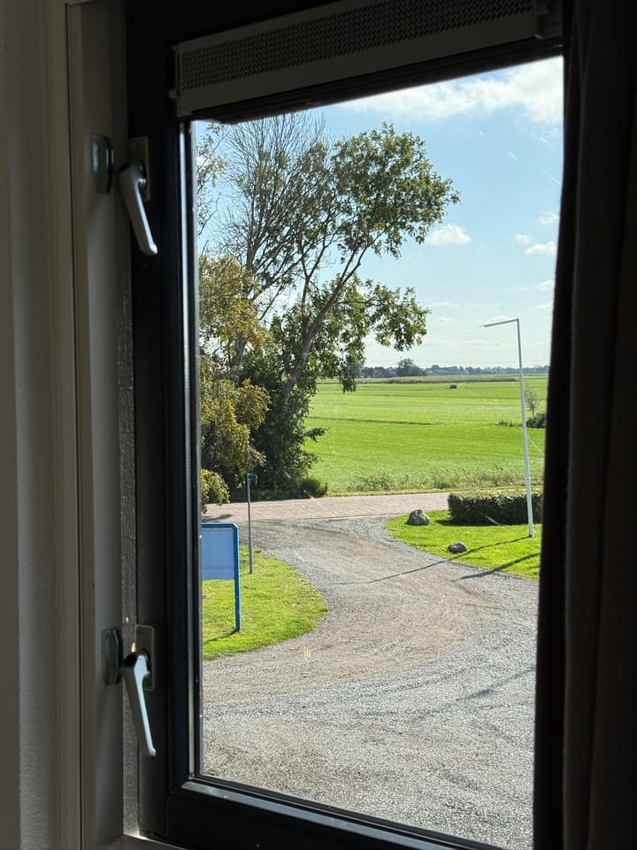 Photo 41 of H.W. Stekelenburgweg 11