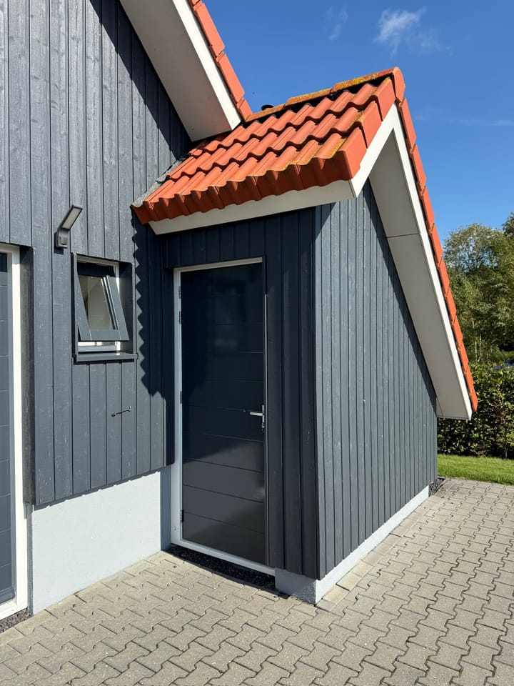 Photo 53 of H.W. Stekelenburgweg 11