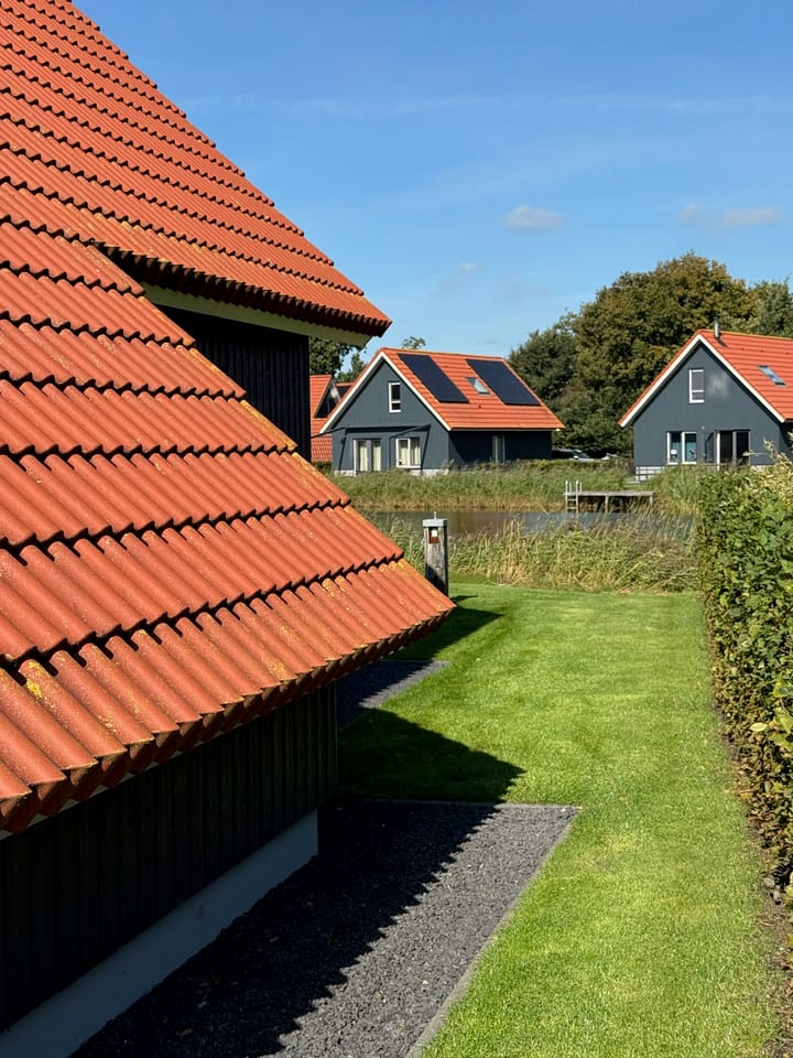 Photo 54 of H.W. Stekelenburgweg 11