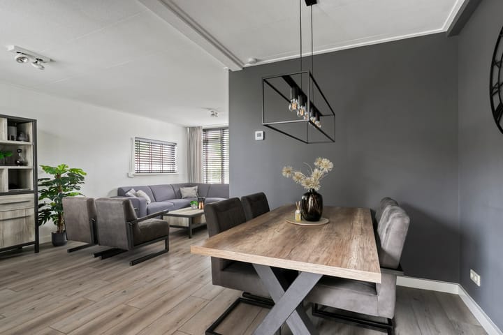 Foto 15 van Deltastraat 10