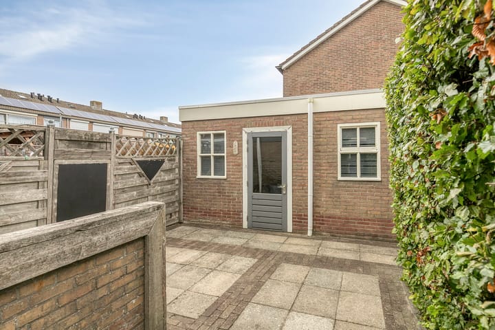 Foto 38 van Deltastraat 10