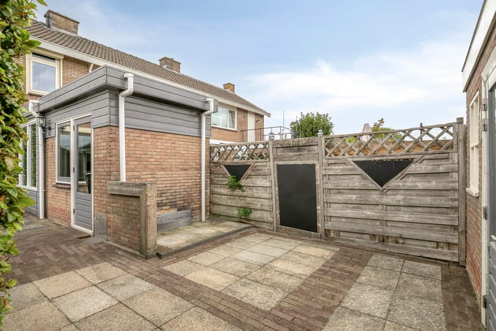 Foto 44 van Deltastraat 10