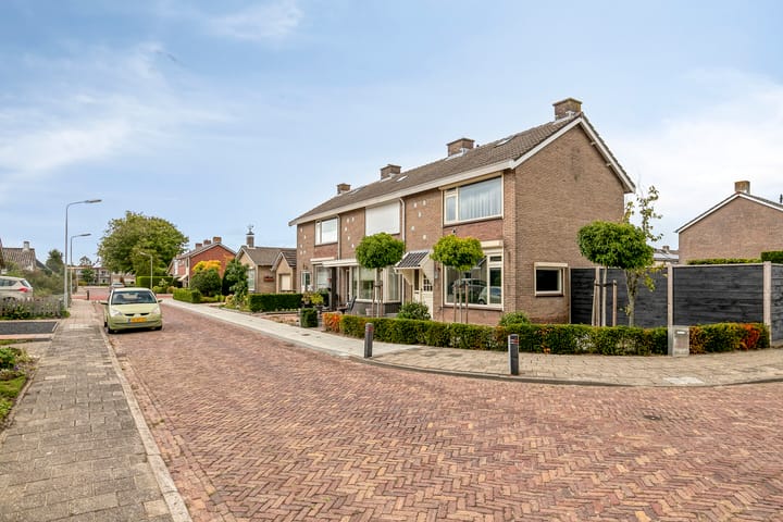 Foto 49 van Deltastraat 10