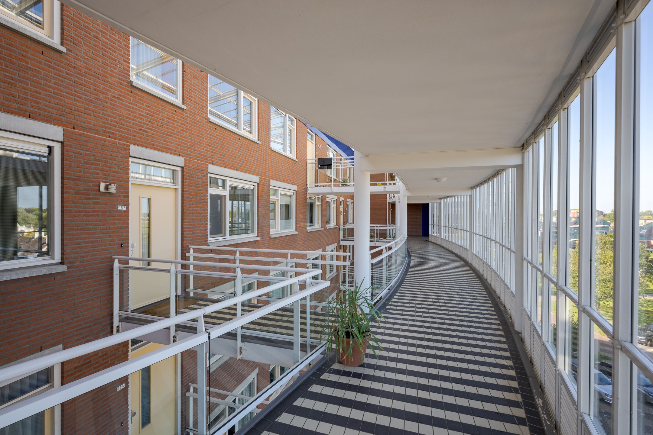 Photo 12 of Bram Limburgstraat 134