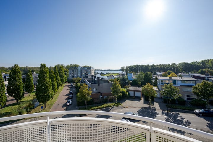 Photo 36 of Bram Limburgstraat 134