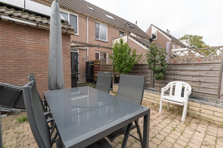 Foto 47 van Kamperfoelie 10