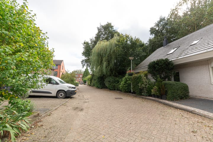 Foto 54 van Kamperfoelie 10