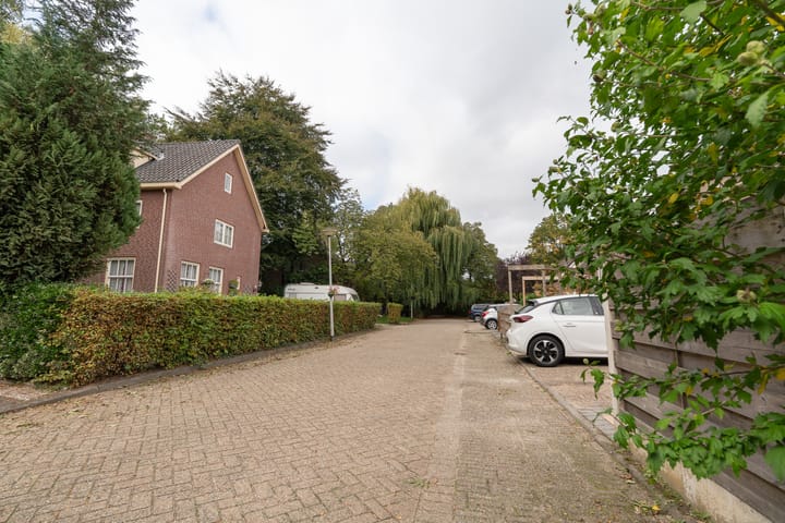 Foto 55 van Kamperfoelie 10