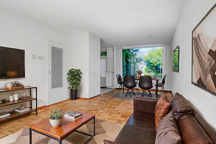 Foto 11 van Roestmos 14