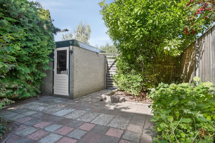 Foto 20 van Roestmos 14