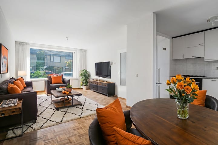 Foto 15 van Roestmos 14