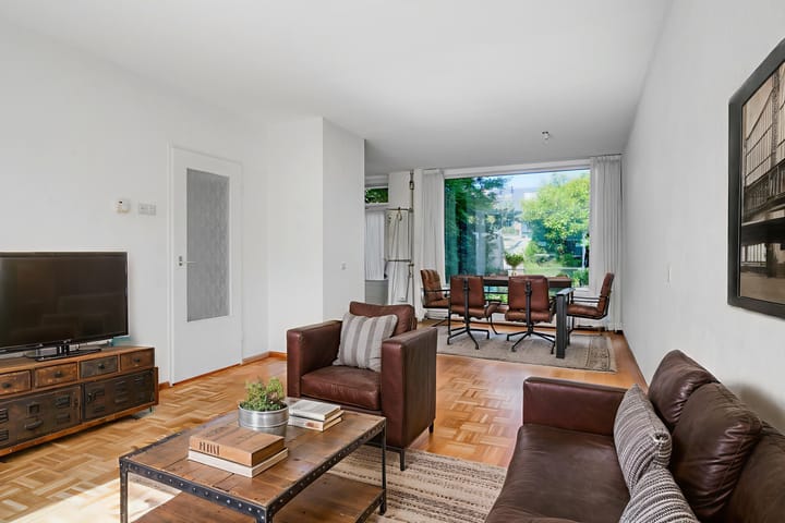 Foto 2 van Roestmos 14