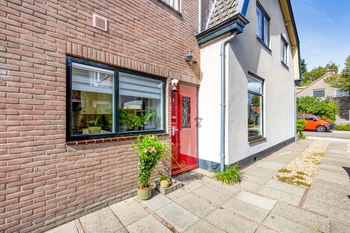 Foto 2 van Oosterstraat 24