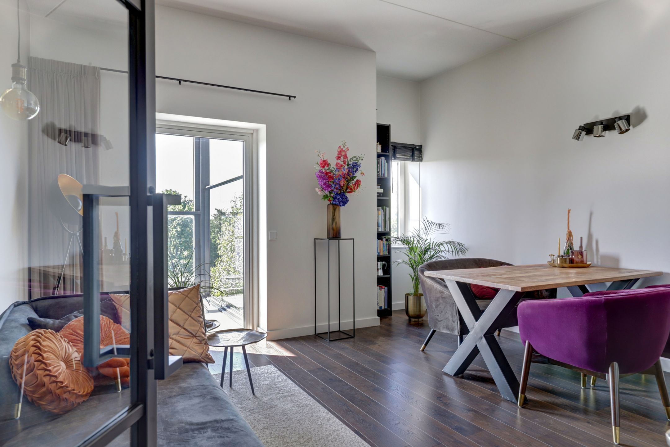 Foto 6 van Merweplein 5-27