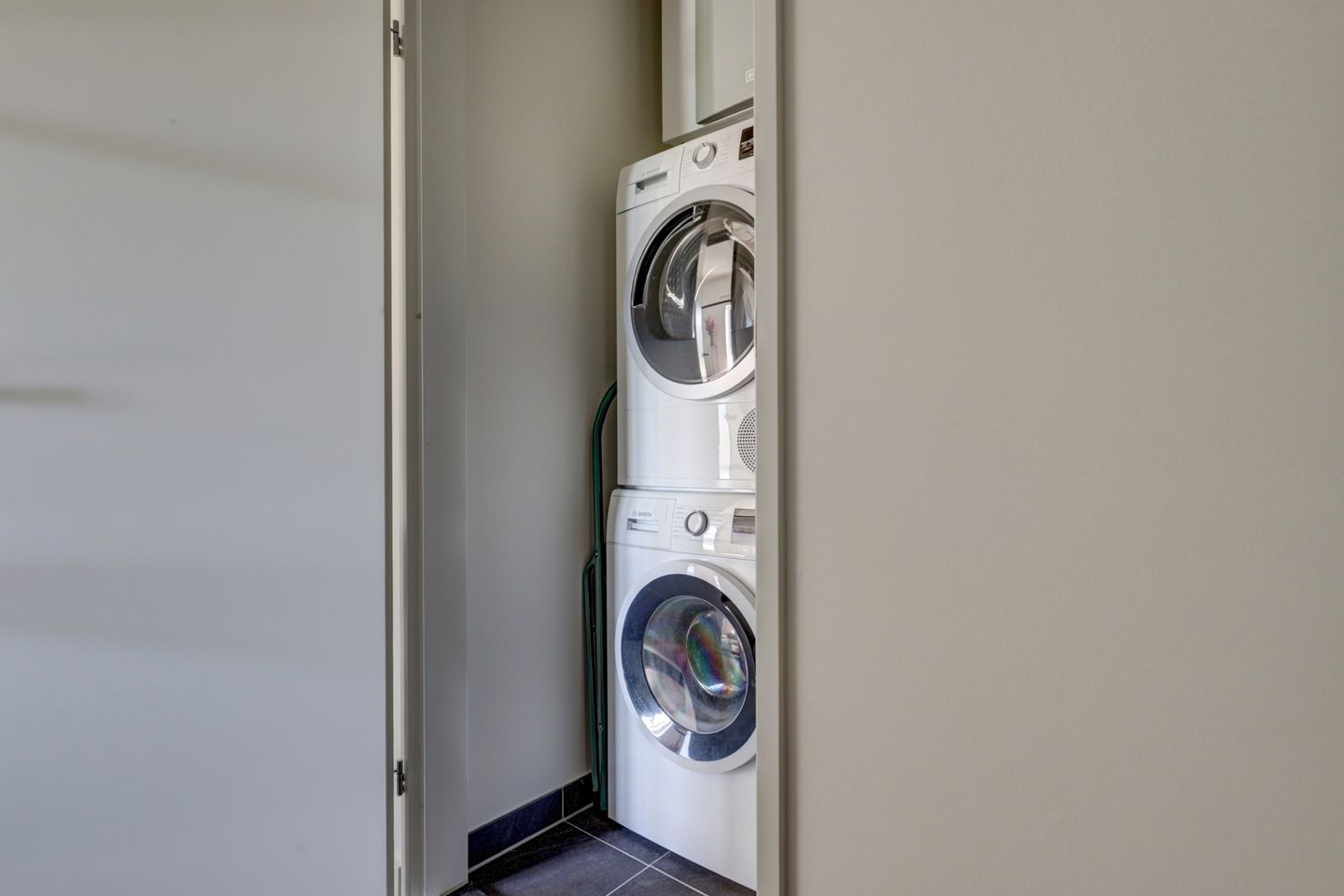 Foto 25 van Merweplein 5-27