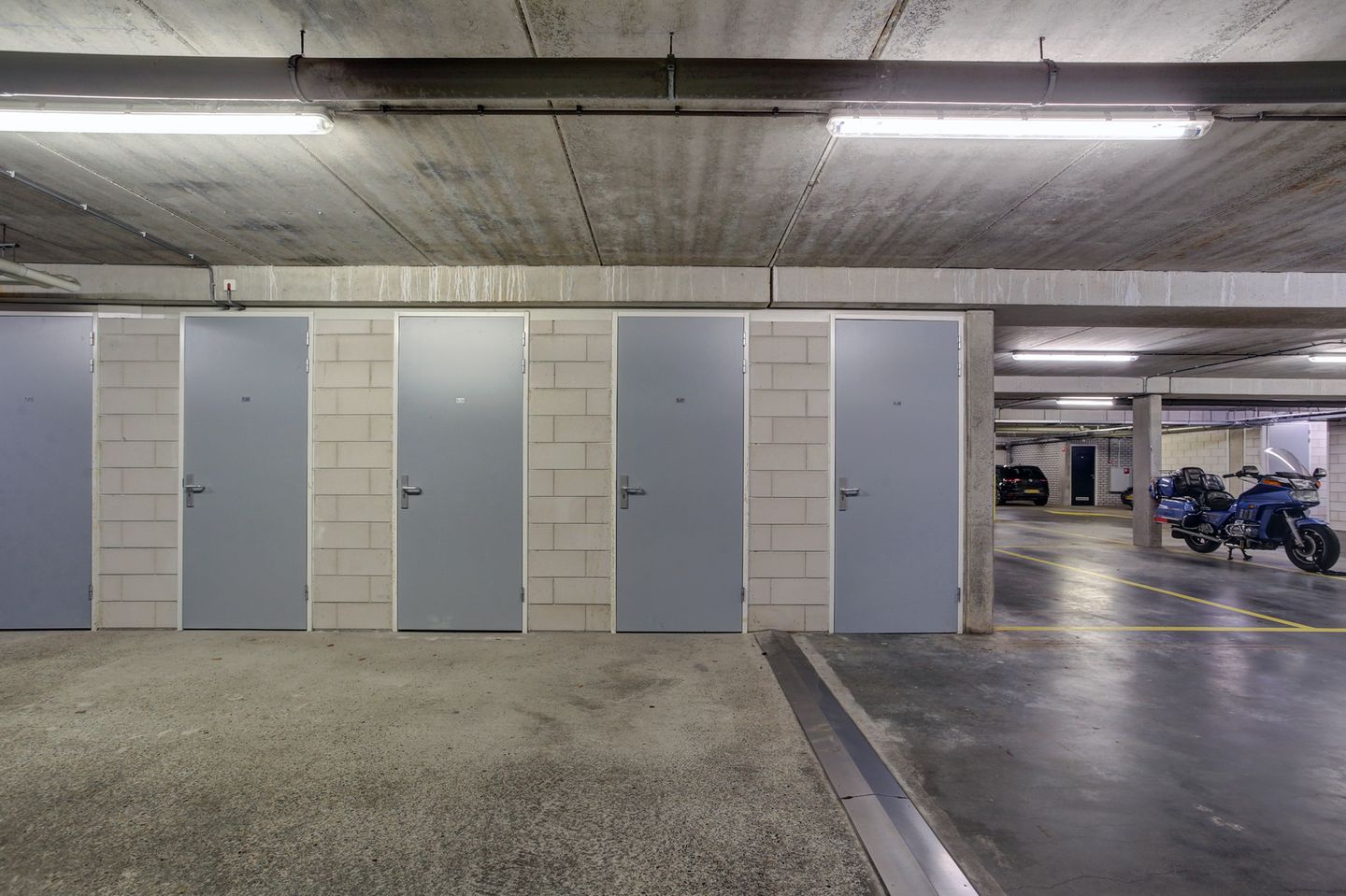 Foto 34 van Merweplein 5-27