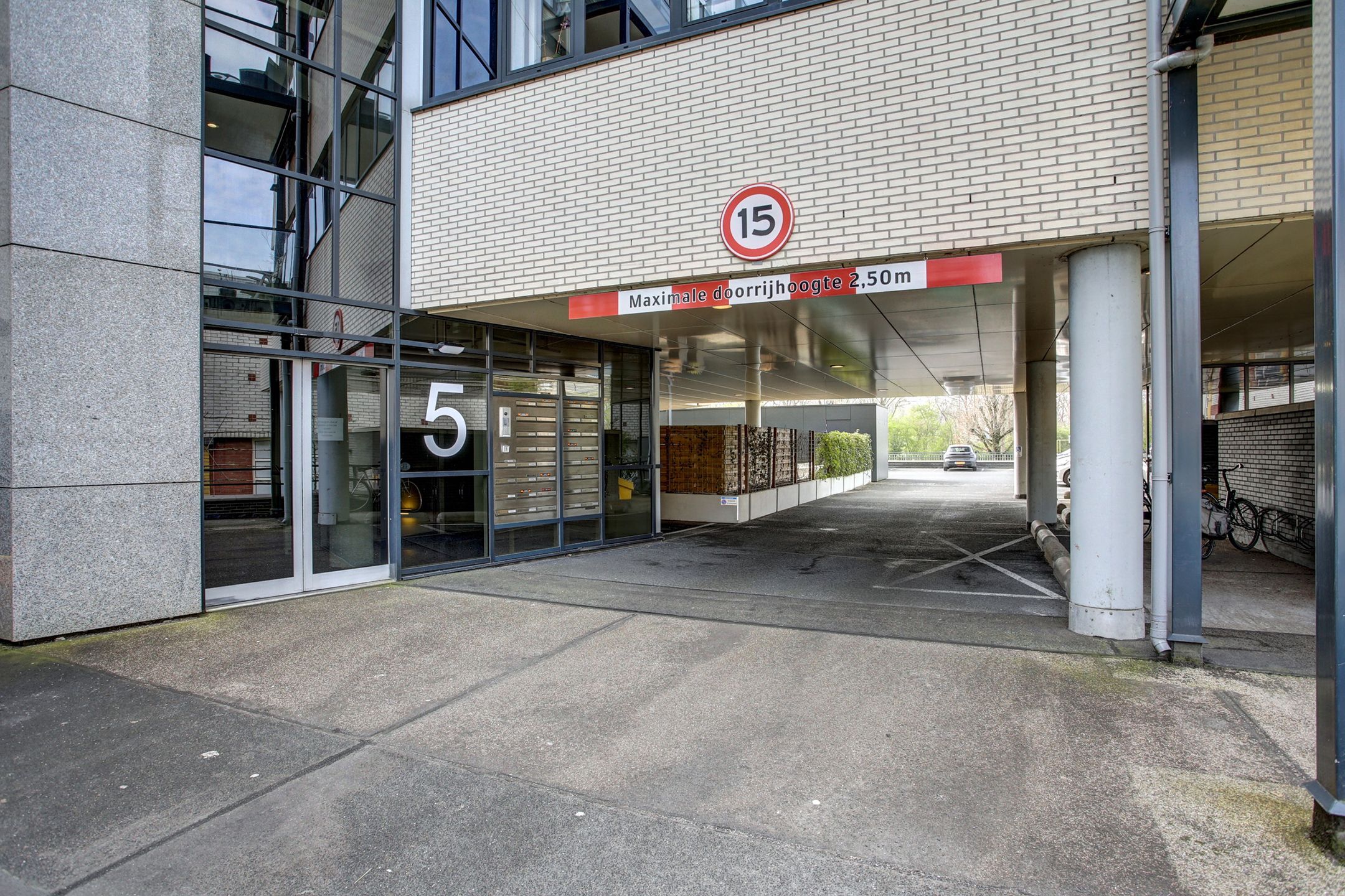 Foto 36 van Merweplein 5-27